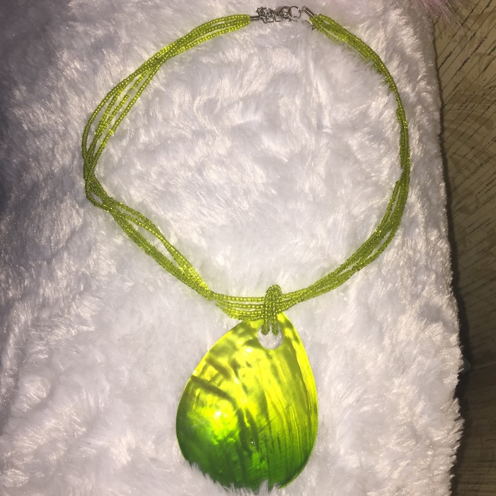 Beaded necklace